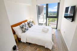 Downtown Miami Highrise with Amazing Water Views