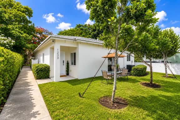 Entire Duplex | Near Beach, Las Olas & Downtown